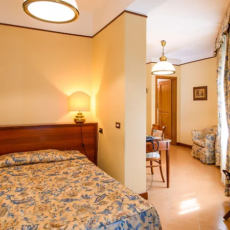 Reggio Hotel 3*