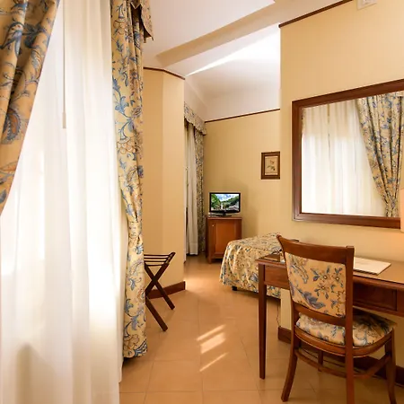 Reggio 3* Reggio Emilia