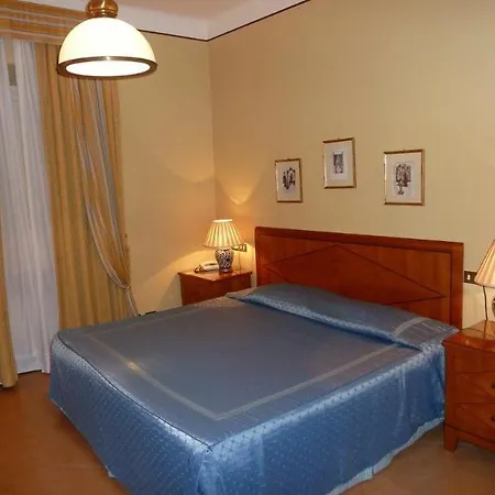 Reggio 3* Reggio Emilia