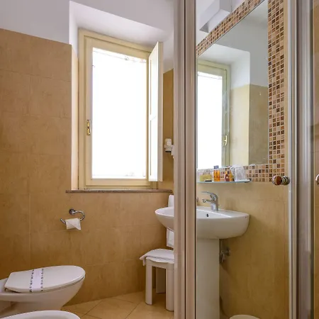Reggio 3*