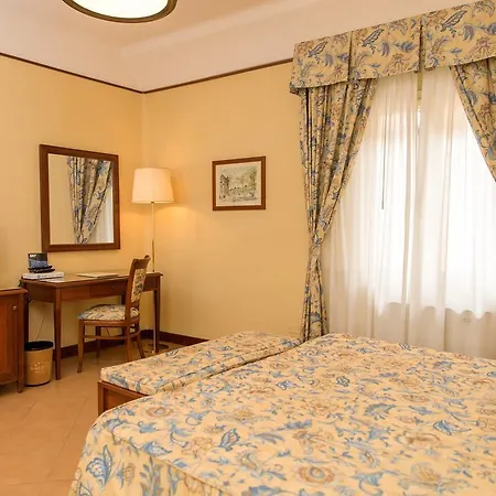 Reggio Hotel 3*
